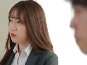 Đang sơ múi thì chồng em đi làm về