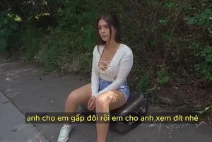 Em gái mông bự ngửa lồn cho anh họ húp cạn nước lồn